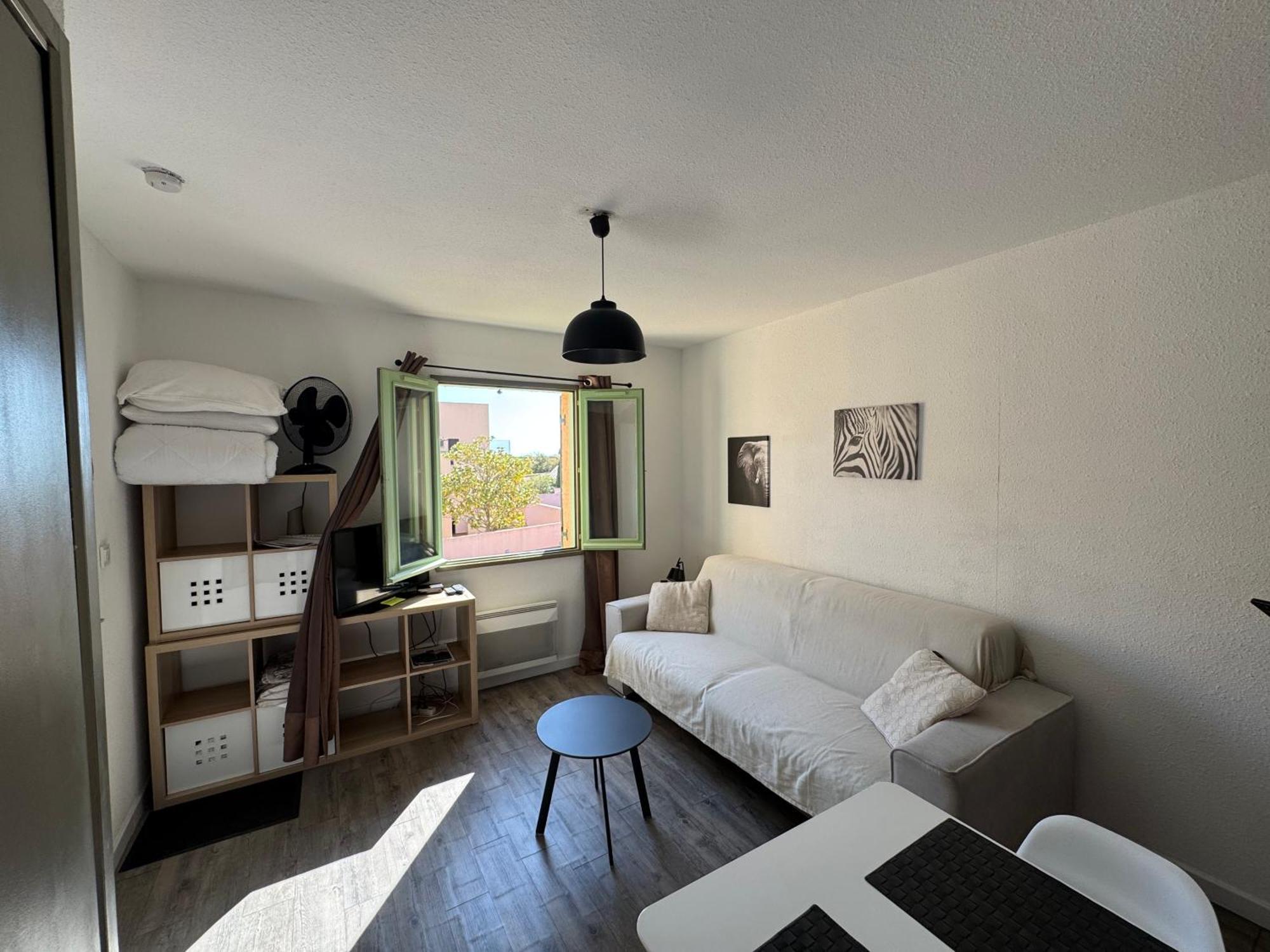Charmand En Avec Piscine Apartment Bandol